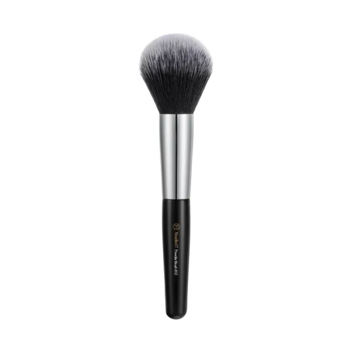 STUDIO 17 POWDER BRUSH 812